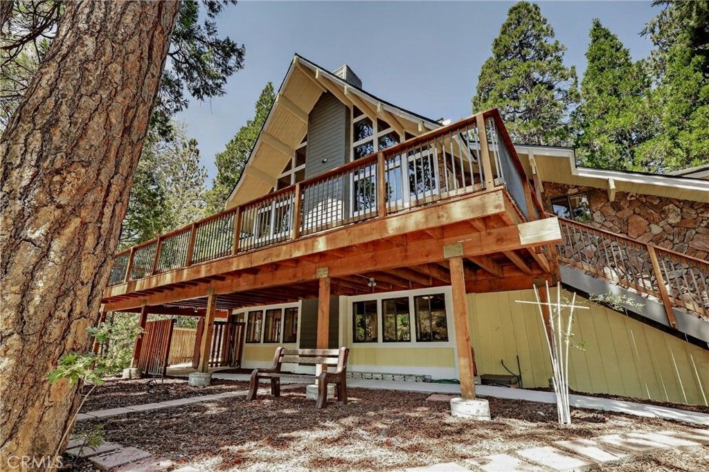 Image 56 of property listing at 27427 Pinewood, Lake Arrowhead, CA 92317