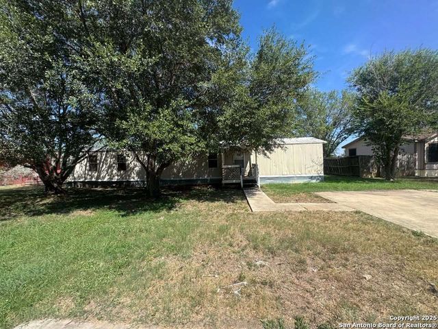 2907 Southern Breeze, Hondo, TX 78861