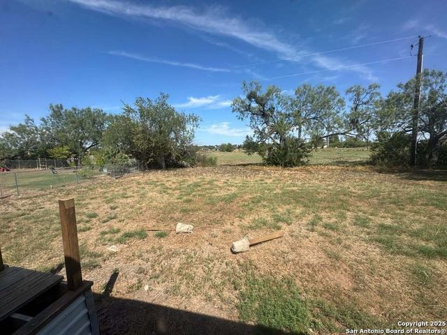 2907 Southern Breeze, Hondo, TX 78861