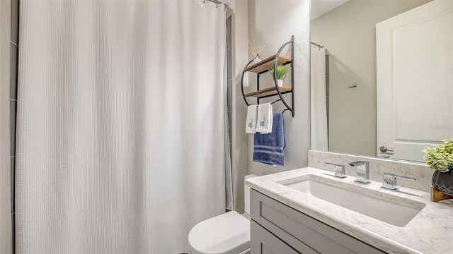 6032 GRANDVIEW HILL COURT, Bradenton, FL 34203