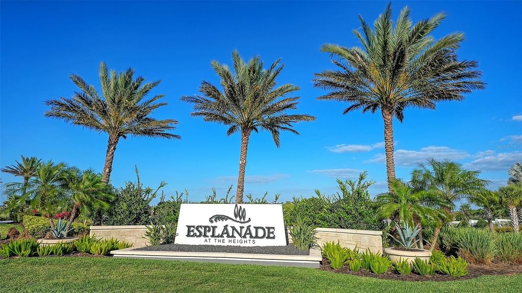 Image 53 of property listing at 6032 GRANDVIEW HILL COURT, Bradenton, FL 34203