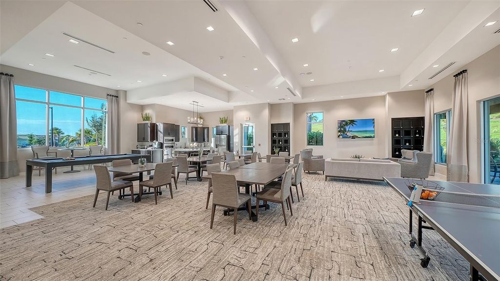 Image 60 of property listing at 6032 GRANDVIEW HILL COURT, Bradenton, FL 34203