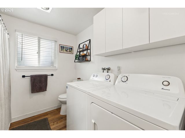 233 Se 3RD Ave, Canby, OR 97013