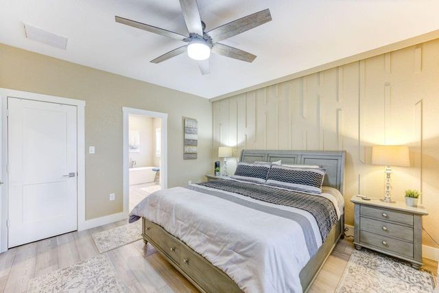 4 Shore Acres Circle, Shoreacres, TX 77571