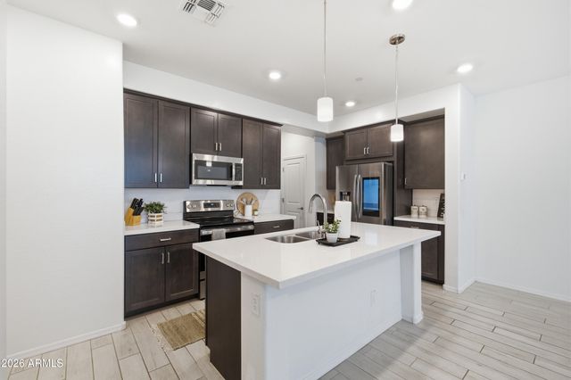2626 S SULLEY Drive 109, Gilbert, AZ 85295