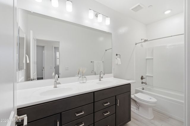 2626 S SULLEY Drive 109, Gilbert, AZ 85295