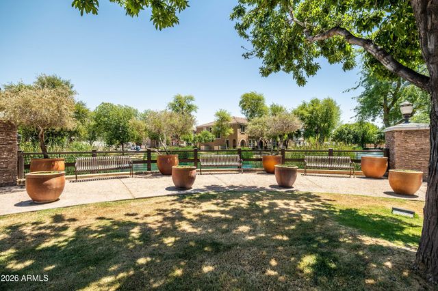 2626 S SULLEY Drive 109, Gilbert, AZ 85295