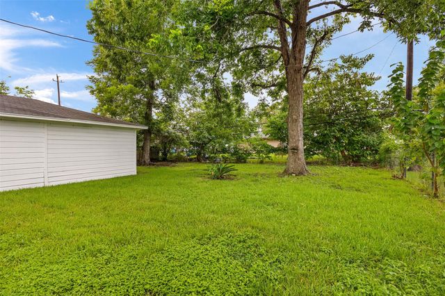 6618 Hartwick Road, Houston, TX 77016