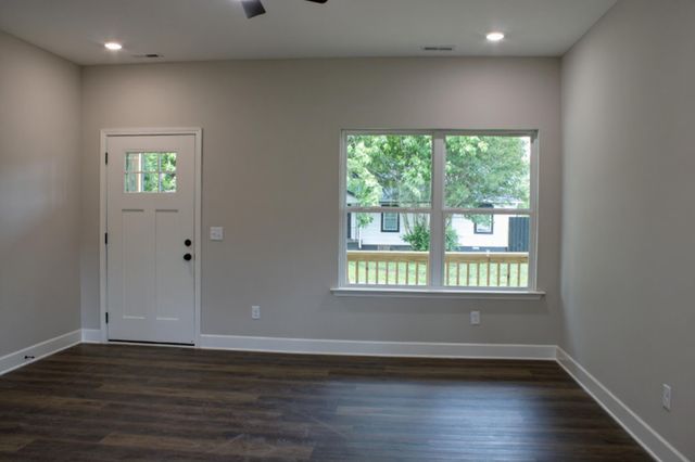 729 Walker Avenue, Rossville, GA 30741