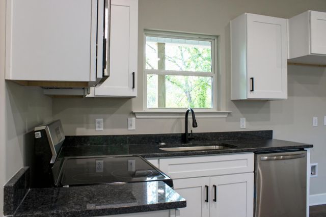 729 Walker Avenue, Rossville, GA 30741