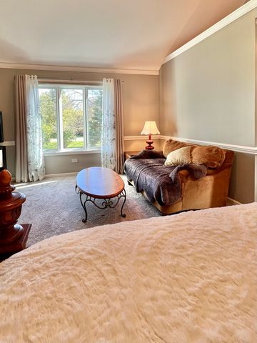 4111 Steeple Run, Crystal Lake, IL 60014