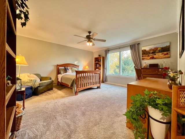 4111 Steeple Run, Crystal Lake, IL 60014