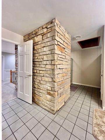 4111 Steeple Run, Crystal Lake, IL 60014