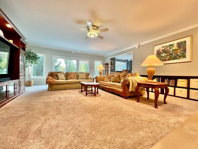 4111 Steeple Run, Crystal Lake, IL 60014