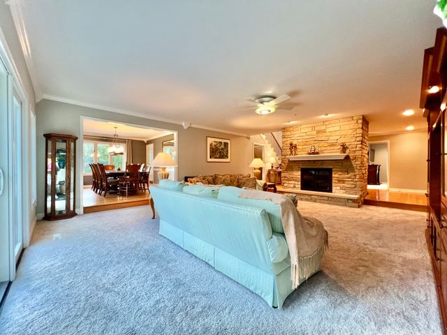 4111 Steeple Run, Crystal Lake, IL 60014