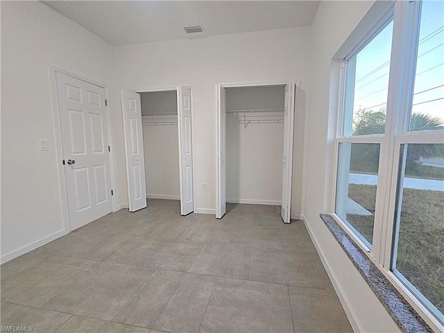4111 8th ST SW, Lehigh Acres, FL 33976