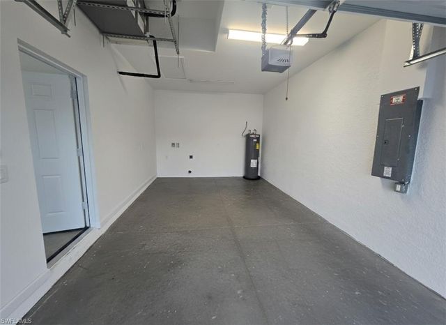 4111 8th ST SW, Lehigh Acres, FL 33976