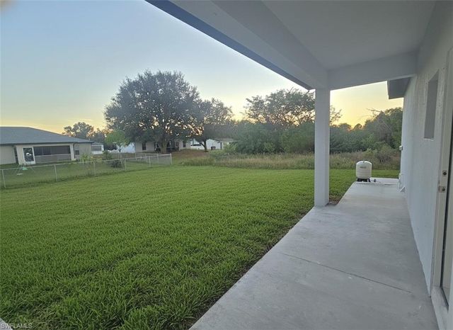4111 8th ST SW, Lehigh Acres, FL 33976
