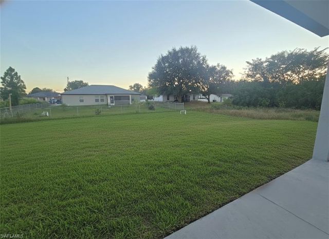 4111 8th ST SW, Lehigh Acres, FL 33976