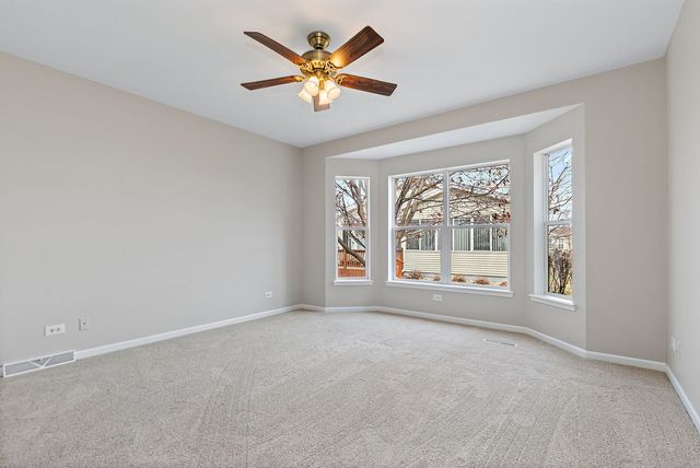 115 Hunter Court, Grayslake, IL 60030