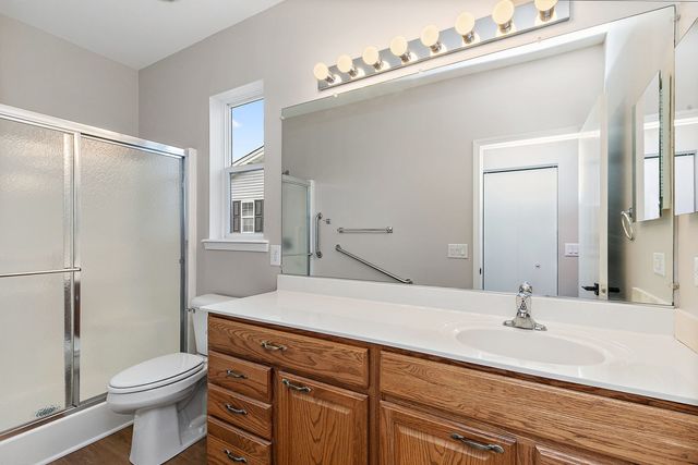 115 Hunter Court, Grayslake, IL 60030