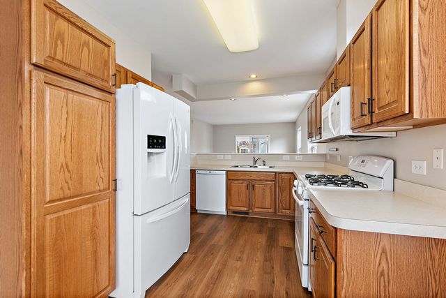 115 Hunter Court, Grayslake, IL 60030
