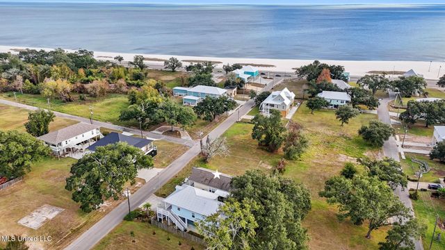 406 S Nicholson Avenue, Long Beach, MS 39560