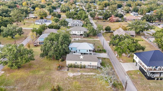 406 S Nicholson Avenue, Long Beach, MS 39560