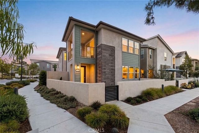 120 Zawn, Irvine, CA 92618