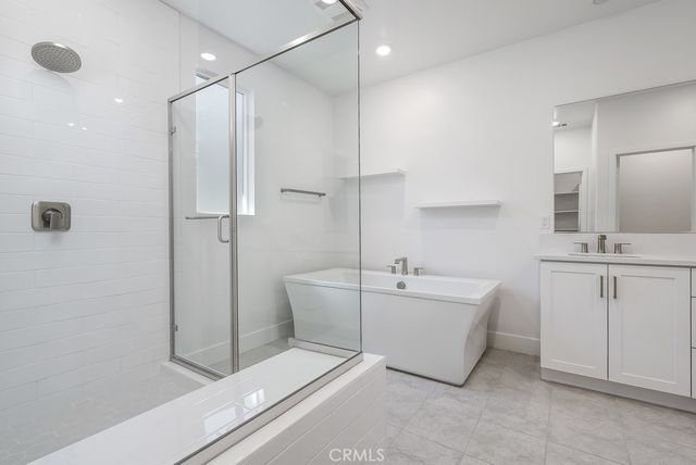 120 Zawn, Irvine, CA 92618