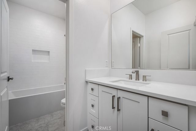 120 Zawn, Irvine, CA 92618