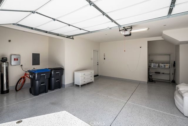 120 Zawn, Irvine, CA 92618