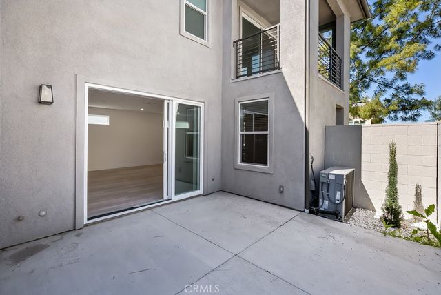 120 Zawn, Irvine, CA 92618