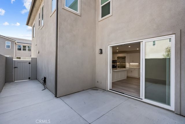 120 Zawn, Irvine, CA 92618