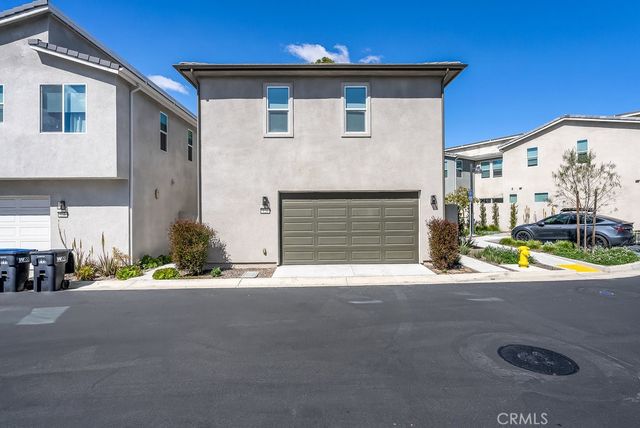 120 Zawn, Irvine, CA 92618
