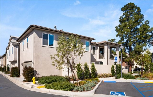 120 Zawn, Irvine, CA 92618