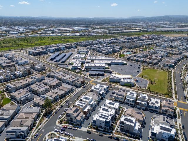 120 Zawn, Irvine, CA 92618