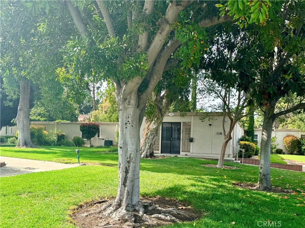 114 Via Estrada C, Laguna Woods, CA 92637