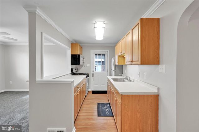 204 RIDLEY AVE, Folsom, PA 19033