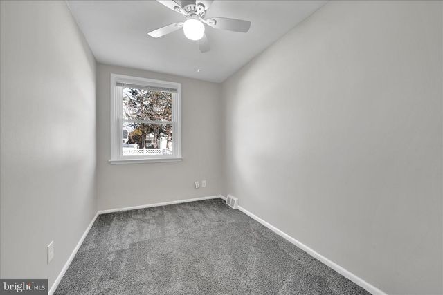 204 RIDLEY AVE, Folsom, PA 19033