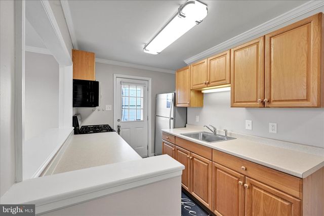 204 RIDLEY AVE, Folsom, PA 19033