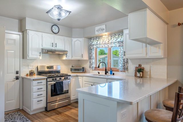 1267 SNOWDON DRIVE, Oshkosh, WI 54904