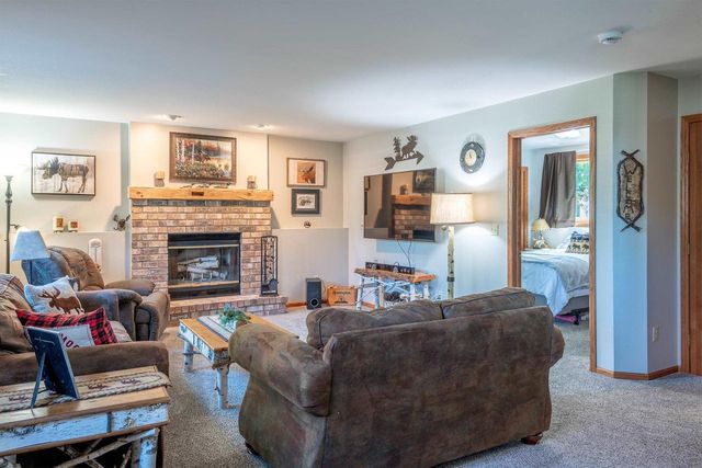 1267 SNOWDON DRIVE, Oshkosh, WI 54904