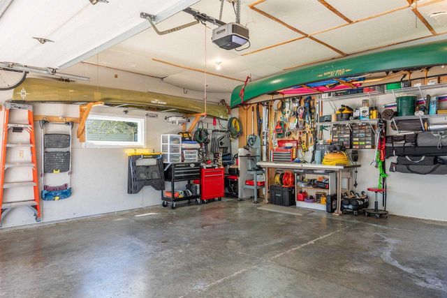 1267 SNOWDON DRIVE, Oshkosh, WI 54904