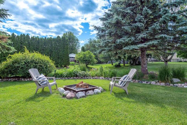 1267 SNOWDON DRIVE, Oshkosh, WI 54904