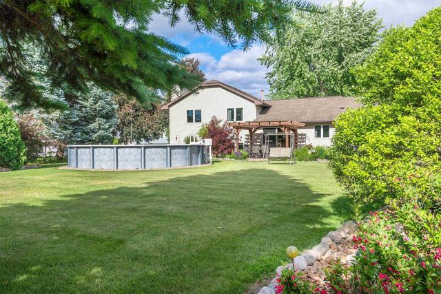 1267 SNOWDON DRIVE, Oshkosh, WI 54904