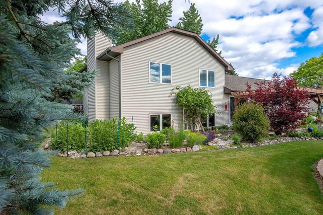 1267 SNOWDON DRIVE, Oshkosh, WI 54904