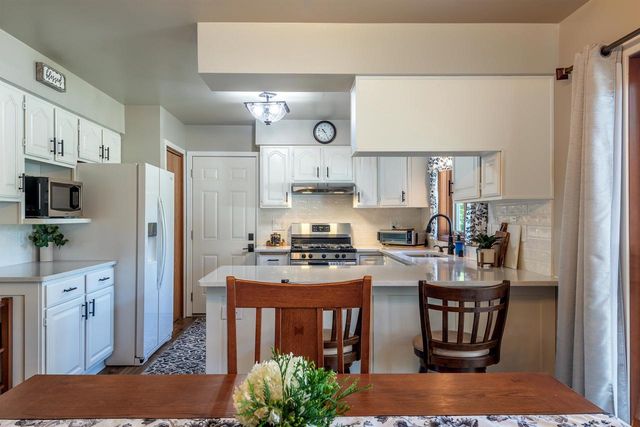 1267 SNOWDON DRIVE, Oshkosh, WI 54904