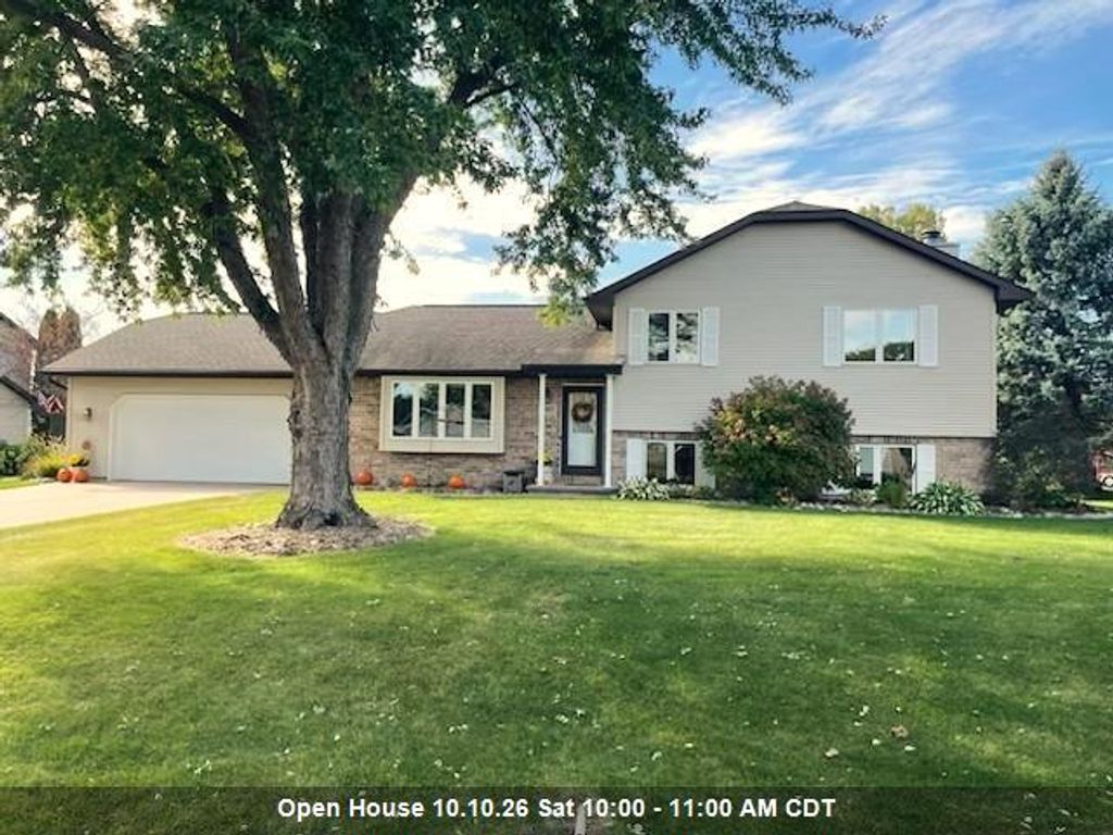 1267 SNOWDON DRIVE, Oshkosh, WI 54904