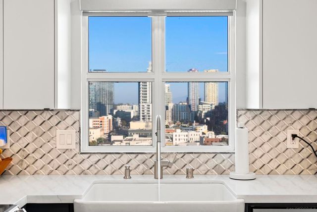 555 Front St. 1302, San Diego, CA 92101